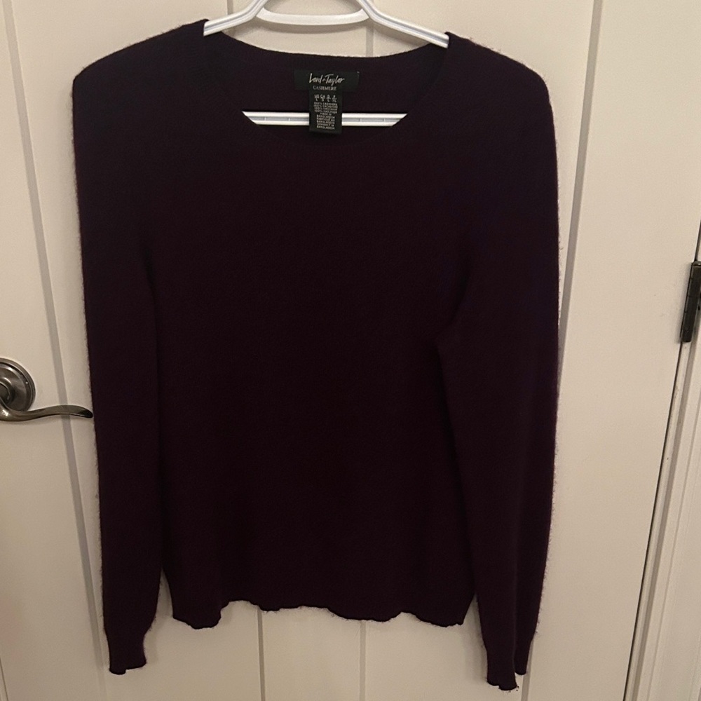 Lord & Taylor Cashmere Crewneck Sweater, size L